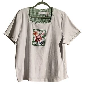 Alfred Dunner Top XL Green Checkered Trim Floral Embroidered
